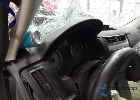 2008 Ford Focus Se/Ses из США, поврежденный, VIN 1FAHP33N88W177109